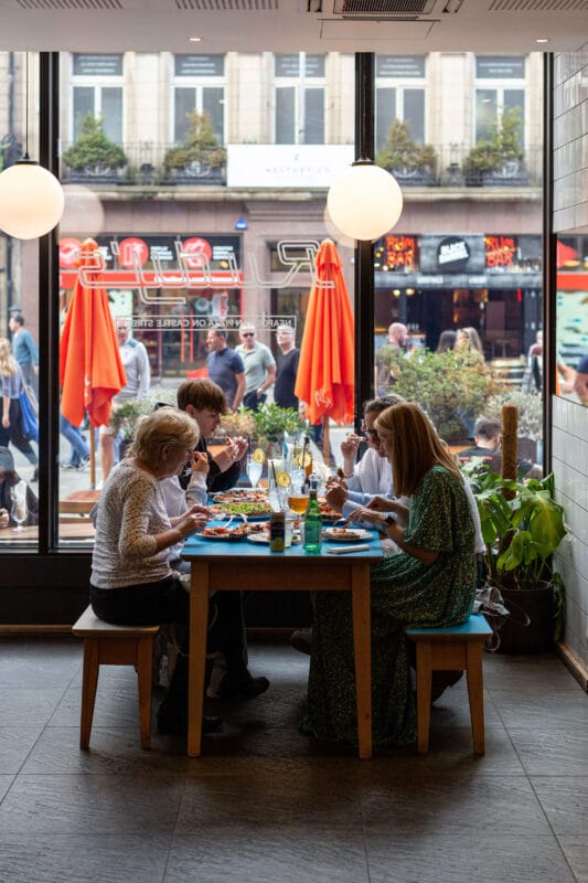 Relaxed and family friendly interior or Rudy's pizza Castle Field