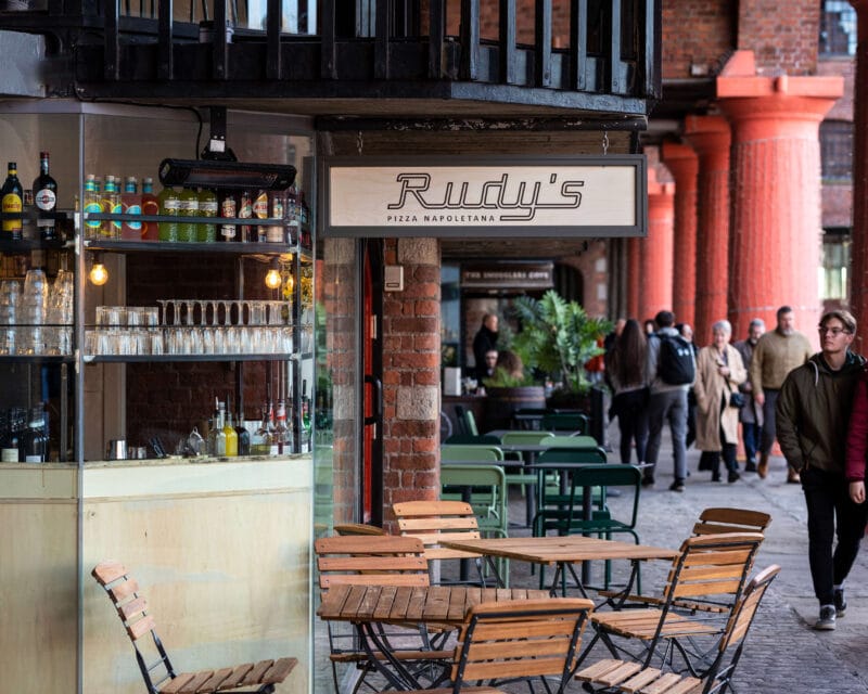 Rudy's Albert dock exterior and friendly atmosphere