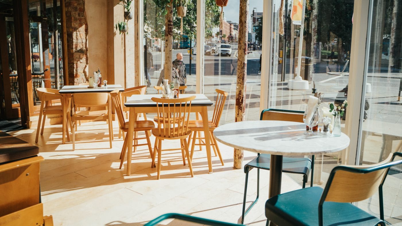 sunny day at bold street pizza restaurant