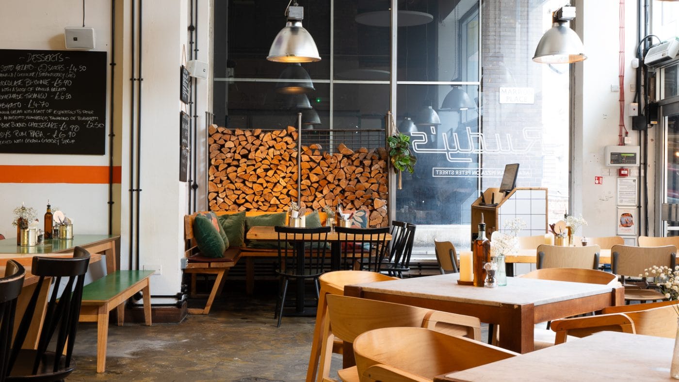 rudys restaurant decoration in peter street