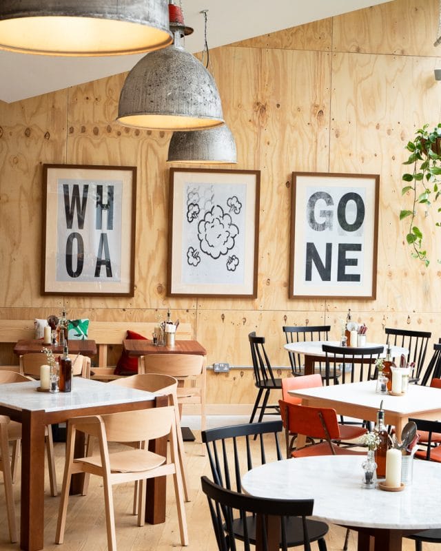 decoration of neapolitan pizzeria in spitalfields