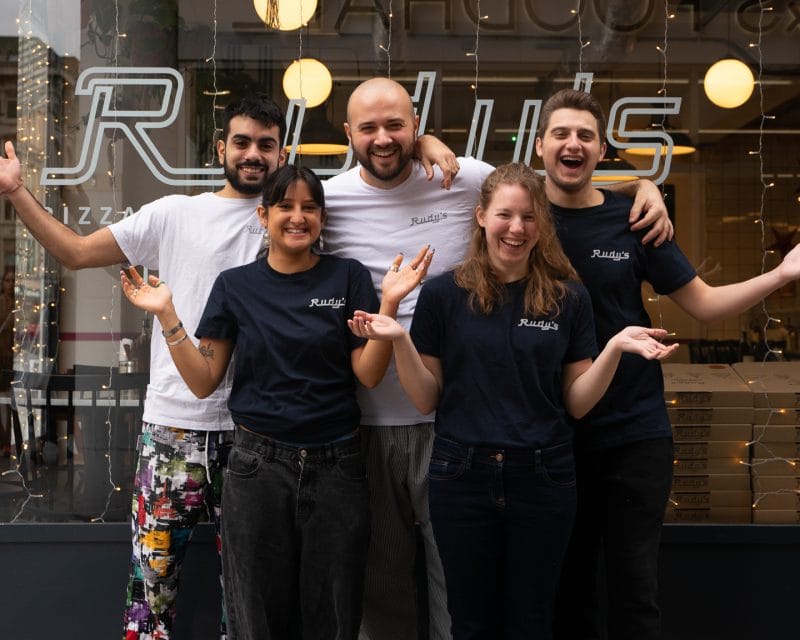 pizza restaurant staff at tottenham court road