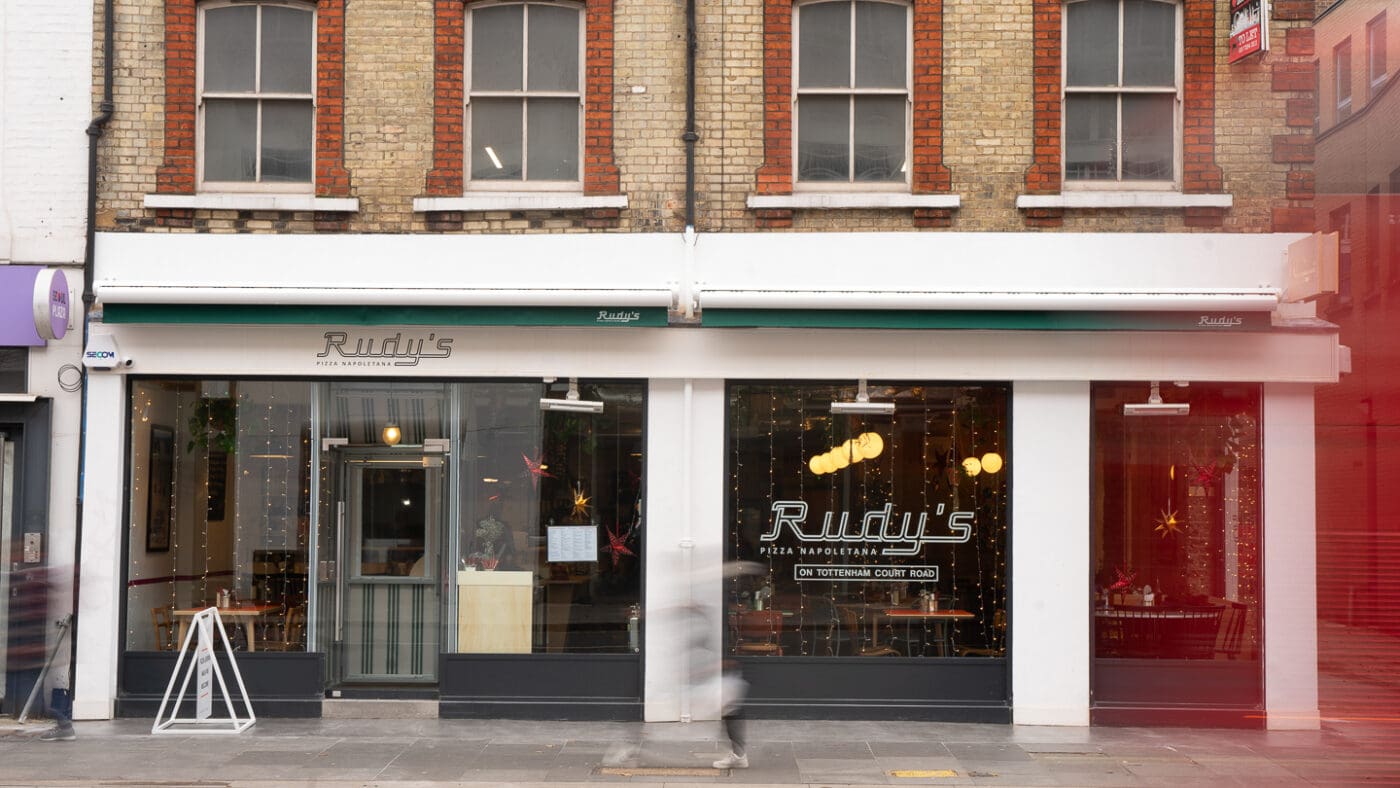entrance of tottenham court road rudys neapolitan pizza restaurant